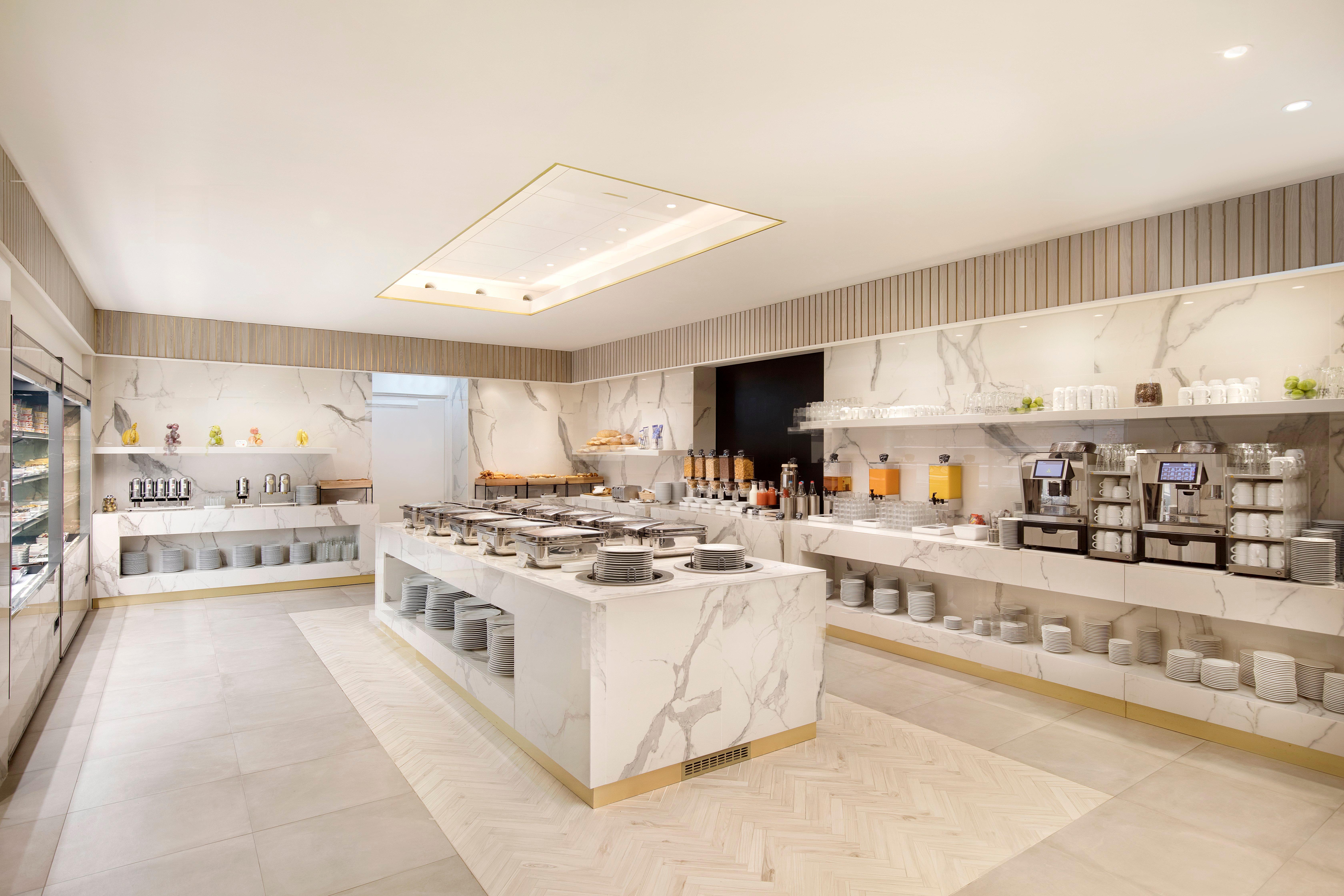 Hotel Crowne Plaza Zuerich By Ihg Esterno foto