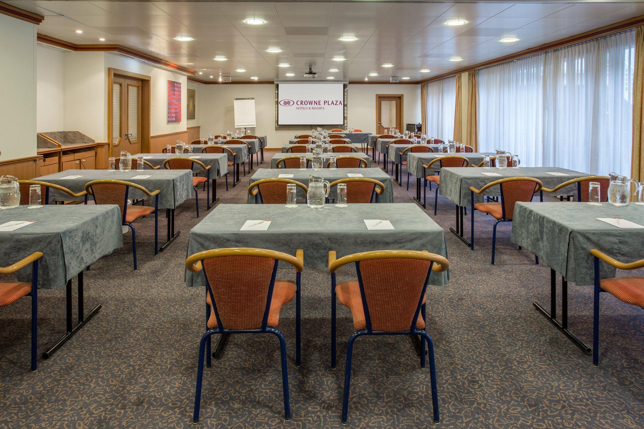 Hotel Crowne Plaza Zuerich By Ihg Esterno foto
