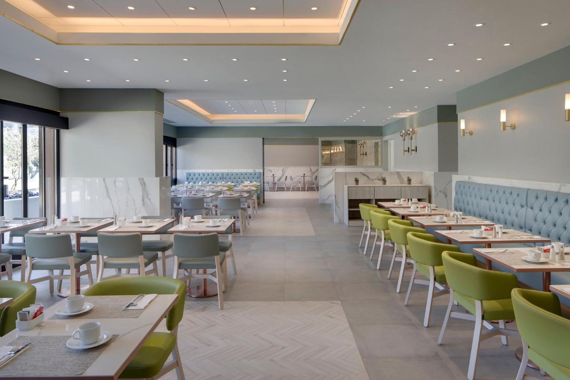 Hotel Crowne Plaza Zuerich By Ihg Esterno foto