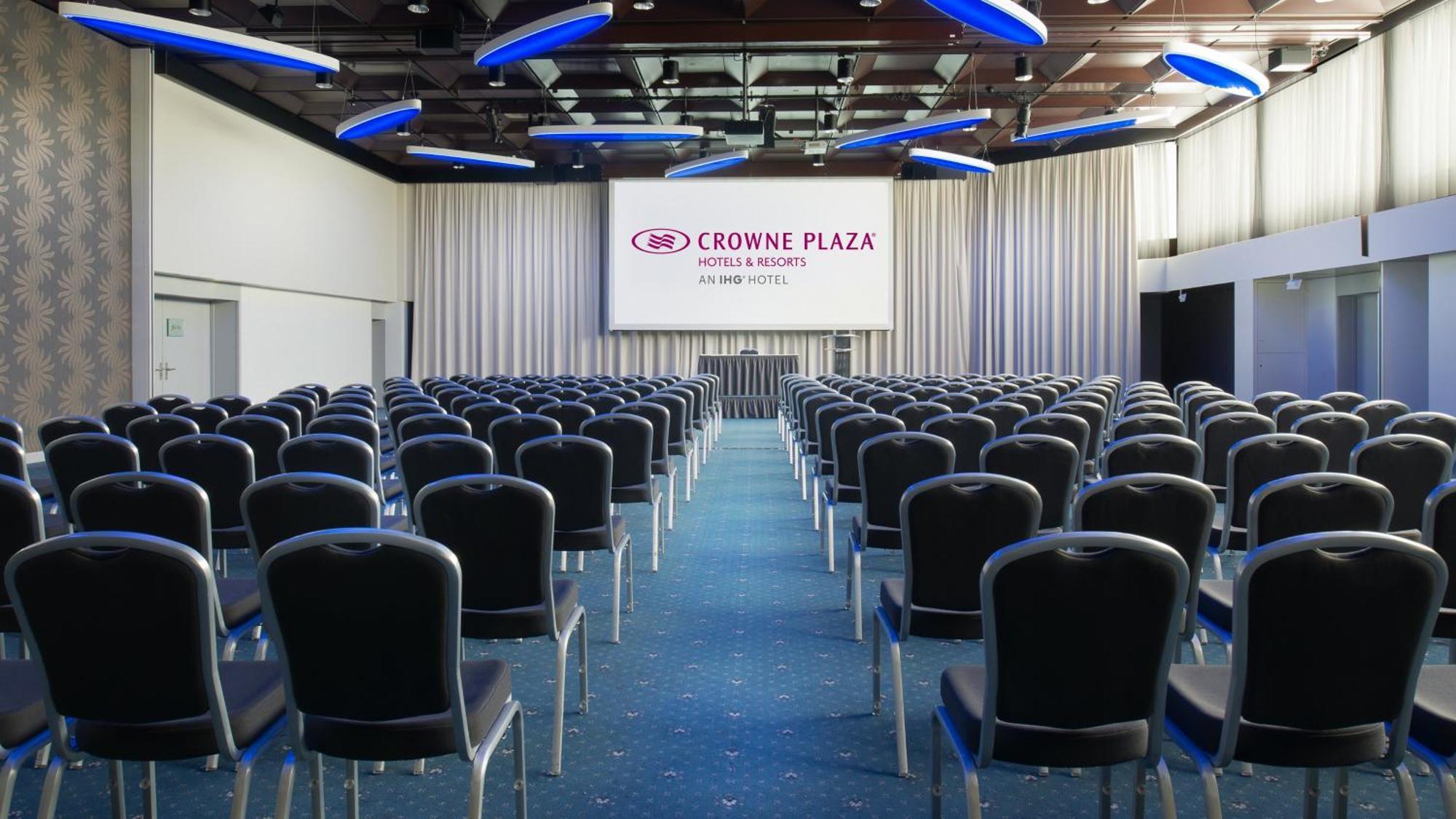 Hotel Crowne Plaza Zuerich By Ihg Esterno foto