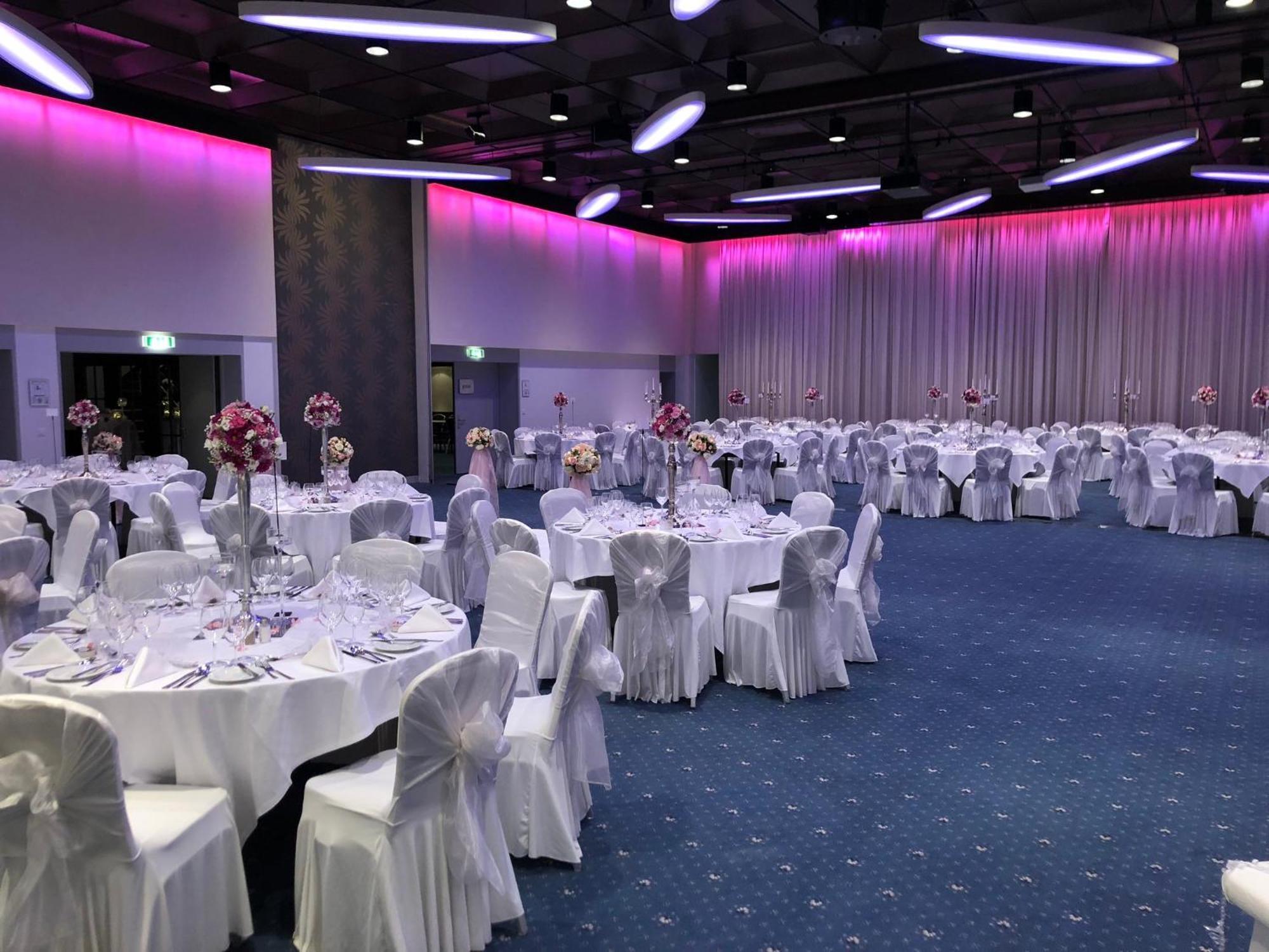 Hotel Crowne Plaza Zuerich By Ihg Esterno foto