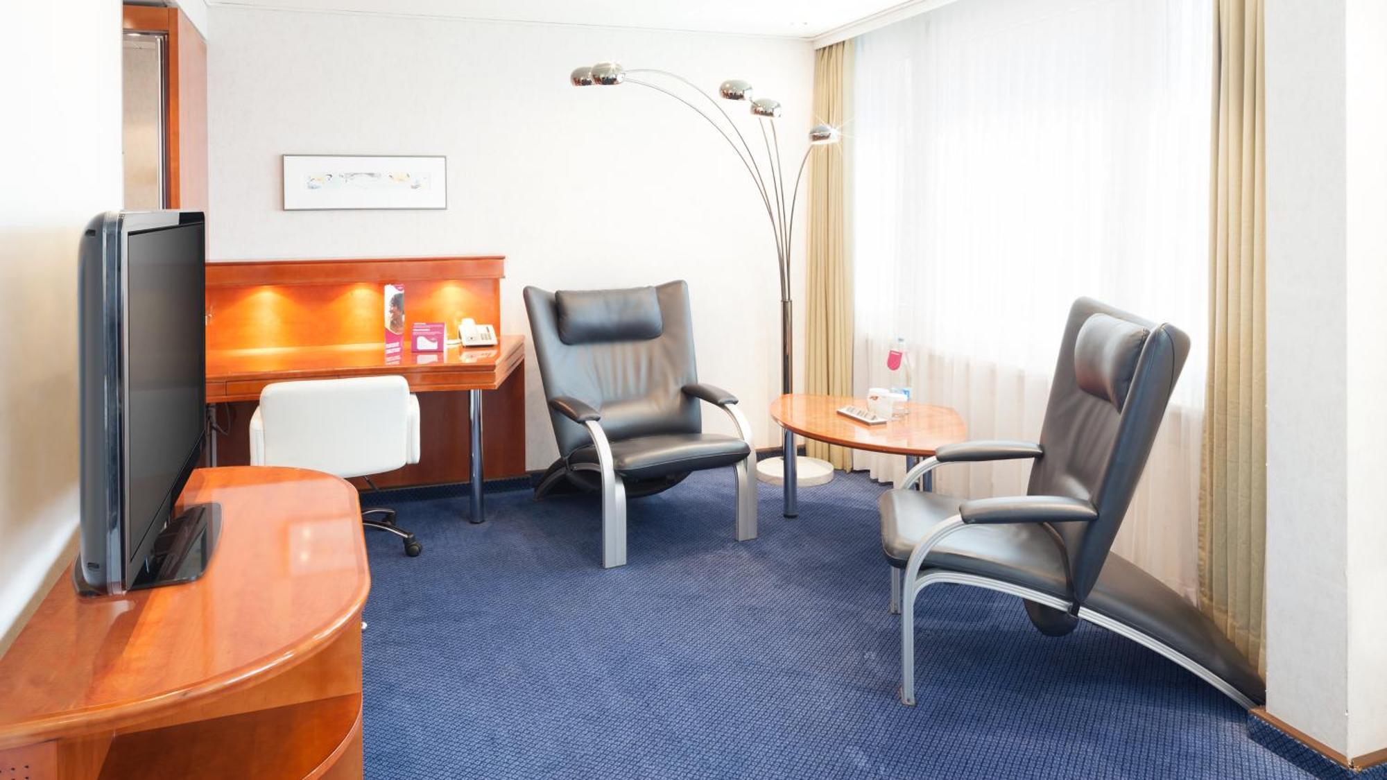 Hotel Crowne Plaza Zuerich By Ihg Esterno foto