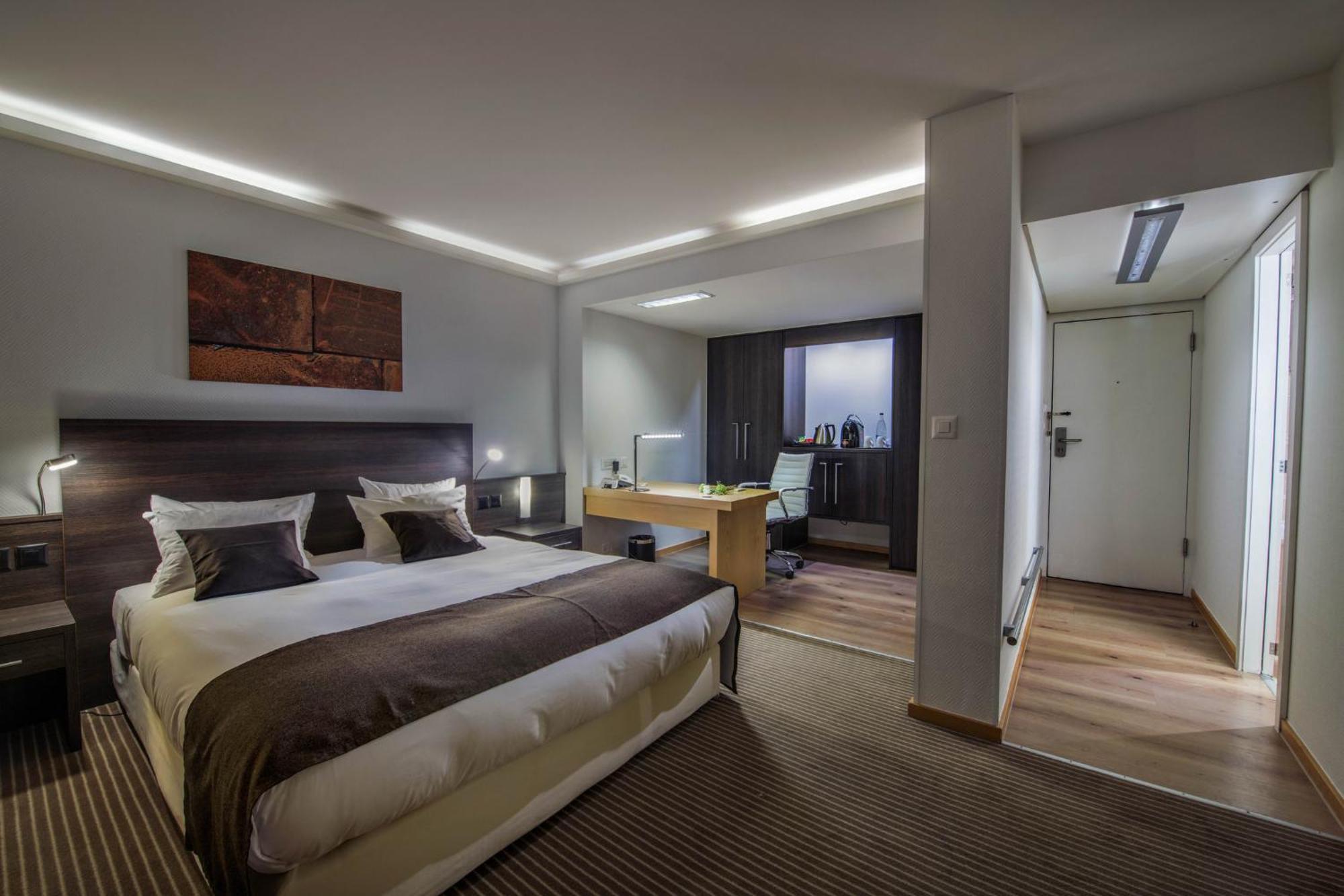 Hotel Crowne Plaza Zuerich By Ihg Esterno foto