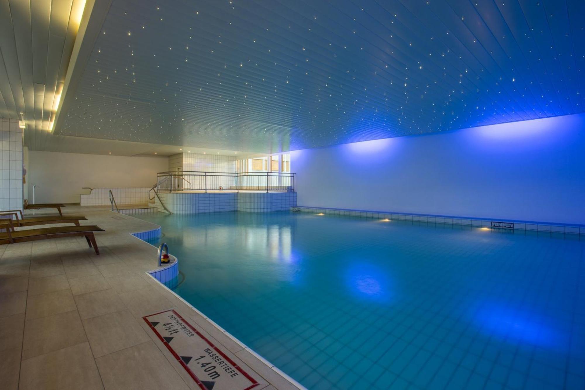 Hotel Crowne Plaza Zuerich By Ihg Esterno foto