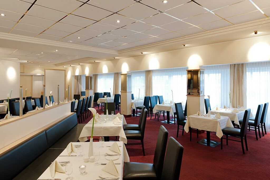 Hotel Crowne Plaza Zuerich By Ihg Esterno foto